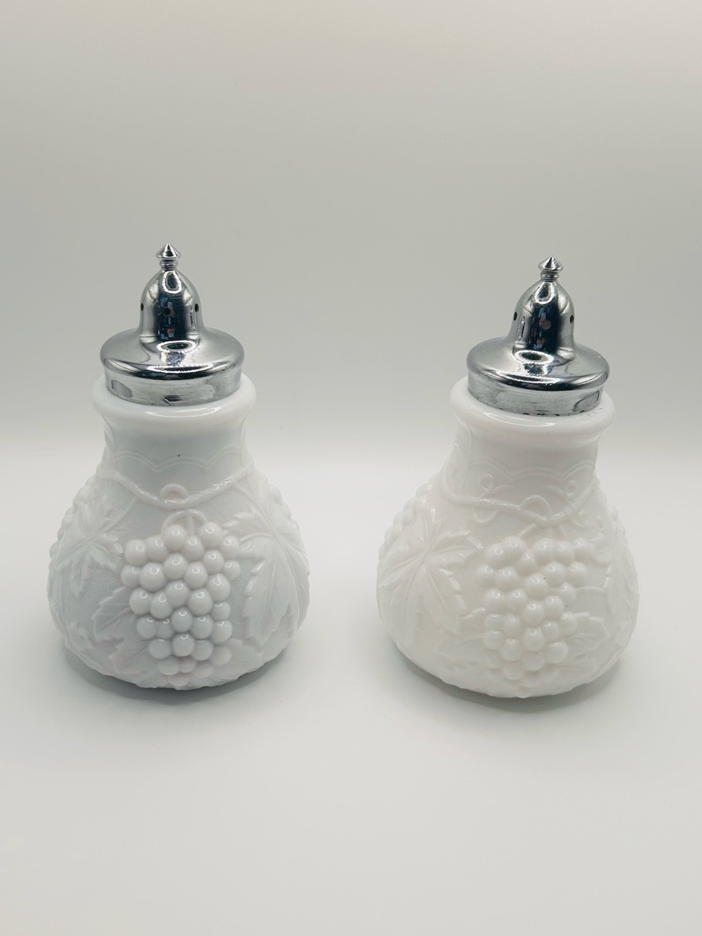Vintage Imperial Glass Grape & Vine Salt Pepper Shakers – 1950s Milk Glass Set
